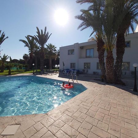 Argaka Palm Tree Apts Экстерьер фото